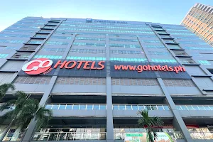 Go Hotels Plus Mandaluyong image
