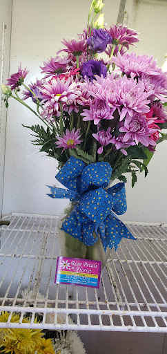 Florist «ROSE PETALS FLORIST», reviews and photos, 343 S 2nd St, Little Falls, NY 13365, USA