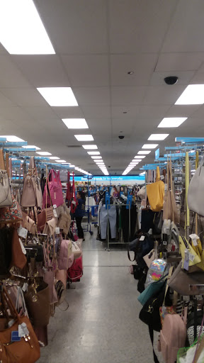 Clothing Store «Ross Dress for Less», reviews and photos, 3701 Truxel Rd, Sacramento, CA 95834, USA