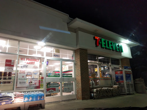 Convenience Store «7-Eleven», reviews and photos, 1280 N Illinois 83, Grayslake, IL 60030, USA