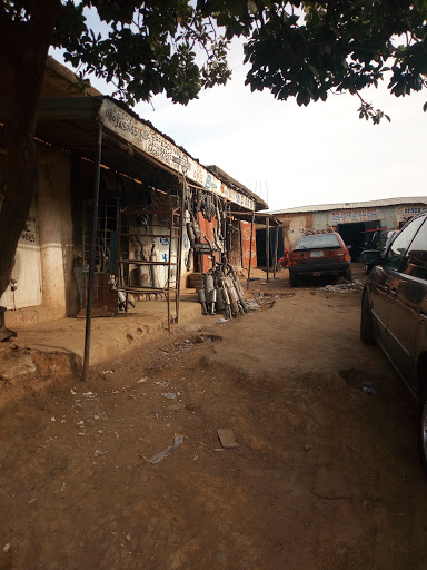 Bobo Exhaustnet Shop, feri gada tomato market, Jos, Nigeria, Car Dealer, state Plateau