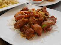 Porc à la sauce aigre-douce du Restaurant Mongkok Resto à Paris - n°3