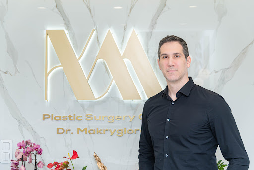 Κωνσταντίνος Μακρυγιώργης - KM Plastic Surgery Clinic - Dr Makrygiorgis