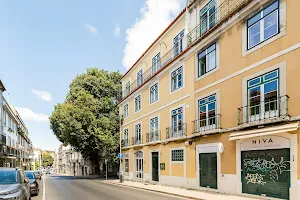 Metropolitan Living Lisbon Janelas Verdes image