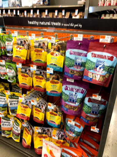 Pet Supply Store «Petco Animal Supplies», reviews and photos, 1255 Raritan Rd #140, Clark, NJ 07066, USA