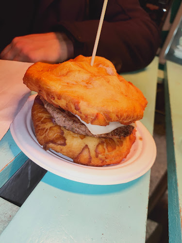 Opinii despre Street Food Karaván Budapest în Budapest - Étterem