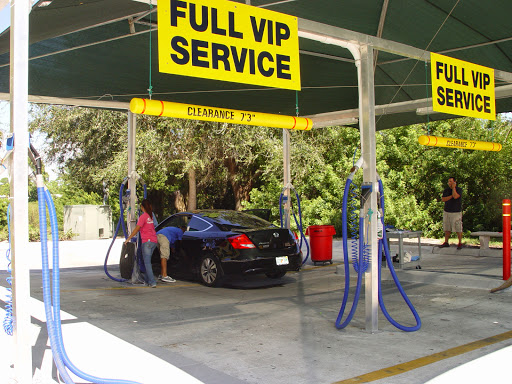Blu Palm Express Car Wash en Sarasota