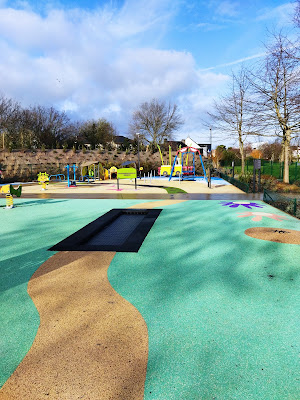 Aire de jeux inclusive pour enfants « Les Fleurs de Tohannic » à Vannes