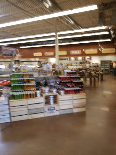 Grocery Store «Fresh Thyme Farmers Market- W. Des Moines», reviews and photos, 2900 University Ave, West Des Moines, IA 50266, USA