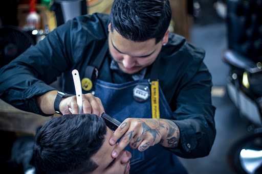 Barber Shop «Whiskers Barber Co. & Shave Parlor», reviews and photos, 3868 Penn Ave, Sinking Spring, PA 19608, USA