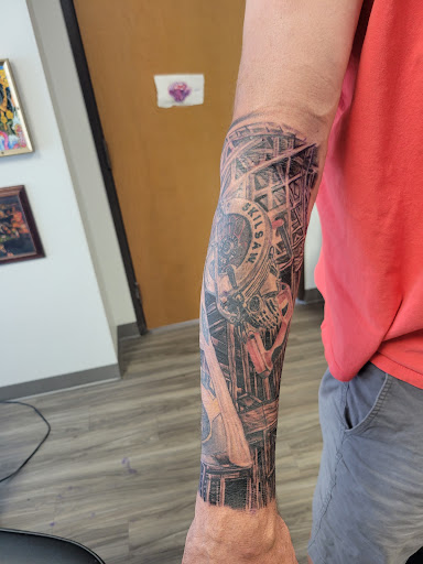 Explore henna tattoo ideas for men, creative tattoo ideas in Round Rock, available at Beto Tats