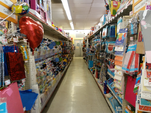 Dollar Store «FAMILY DOLLAR», reviews and photos, 2101 W State St, Bristol, VA 24201, USA