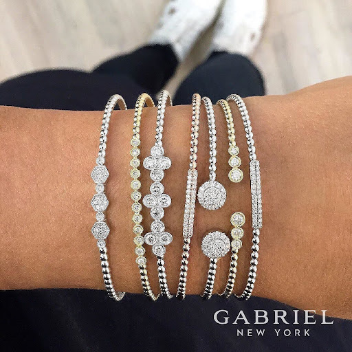 Jewelry Store «Mastercraft Jewelers», reviews and photos, 37643 W 6 Mile Rd, Livonia, MI 48152, USA