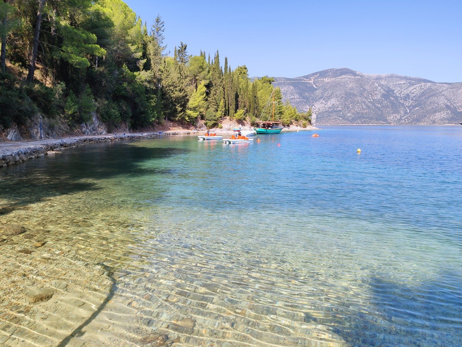 Fotografie cu Skinos beach - locul popular printre cunoscătorii de relaxare