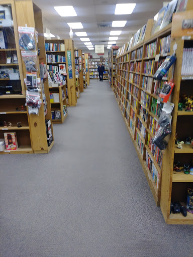Book Store «Half Price Books», reviews and photos, 5032 S 74th St, Greenfield, WI 53220, USA