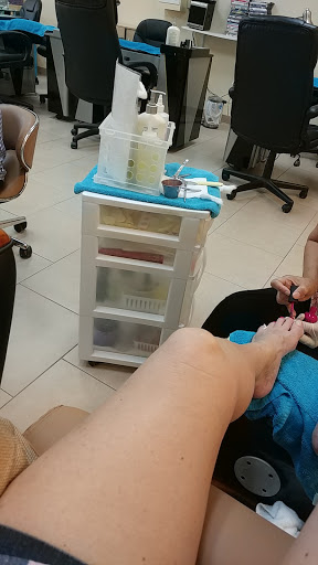 Nail Salon «A Plus Nail Salon», reviews and photos, 1702 N Woodland Blvd # 114, DeLand, FL 32720, USA