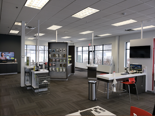 Cell Phone Store «Verizon Authorized Retailer, TCC», reviews and photos, 7656 160th St W, Lakeville, MN 55044, USA