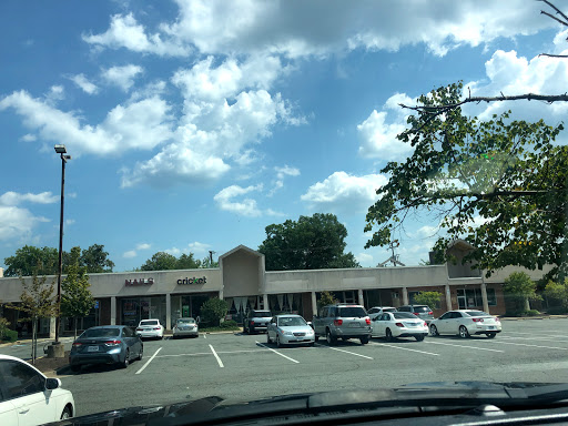 Shopping Mall «Pines Shopping Center», reviews and photos, 650 Elden St, Herndon, VA 20170, USA