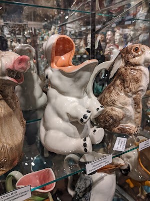 American Toby Jug Museum - photo 26