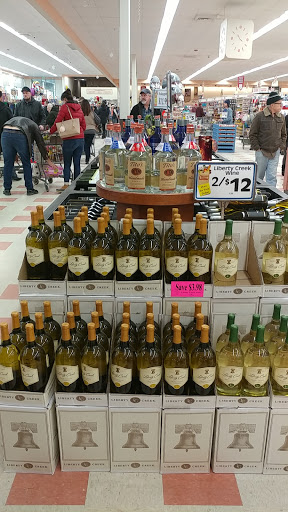 Grocery Store «Market Basket», reviews and photos, 220 Mariner Way, Biddeford, ME 04005, USA