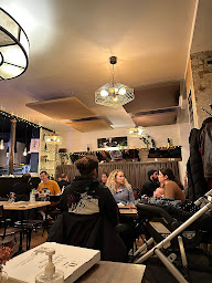Photo n°96 de Lucky Luciano à Paris ()
