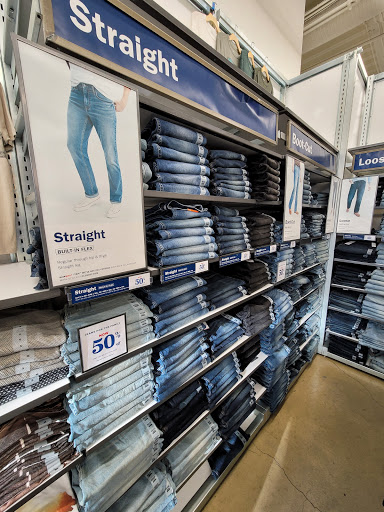 Clothing Store «Old Navy», reviews and photos, 1232 3rd Street Promenade, Santa Monica, CA 90401, USA