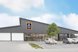 Aldi Supermarket image