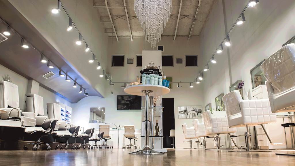 Le Blanc Salon & Spa 77007