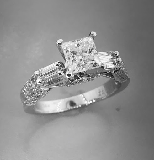 Jewelry Store «Buckhead Jewelry», reviews and photos, 935 Chattahoochee Ave NW # B, Atlanta, GA 30318, USA