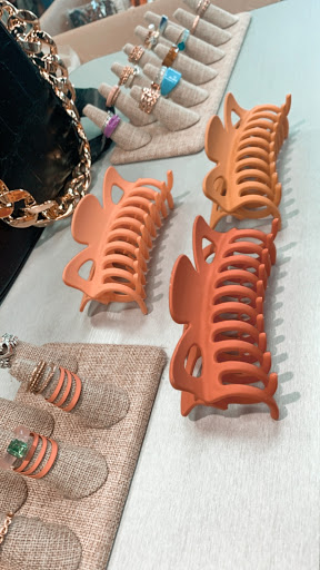 Store «Uptown Cheapskate», reviews and photos, 1724 24th Ave NW, Norman, OK 73069, USA