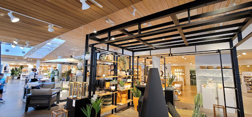 Furniture Store «Crate and Barrel», reviews and photos, 48 S Main St, West Hartford, CT 06107, USA