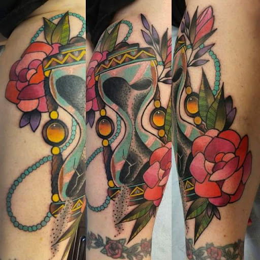 Tattoo Shop «Dark Heart Tattoo», reviews and photos, 448 W Terra Cotta Ave Unit A, Crystal Lake, IL 60014, USA