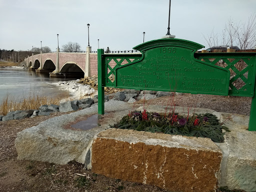 Park «Sweets Knoll State Park», reviews and photos, 1387 Somerset Ave, Dighton, MA 02715, USA