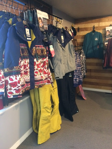 Outdoor Sports Store «R7 Watersports», reviews and photos, 12645 Minuteman Dr Suite C, Draper, UT 84020, USA