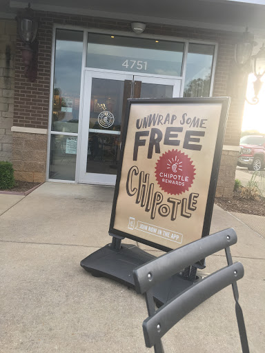 Mexican Restaurant «Chipotle Mexican Grill», reviews and photos, 4751 S Broadway Ave, Tyler, TX 75703, USA