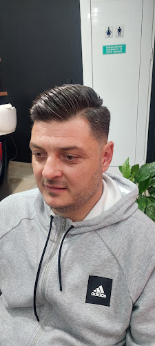 Hairshop Only For Men - Κουρείο