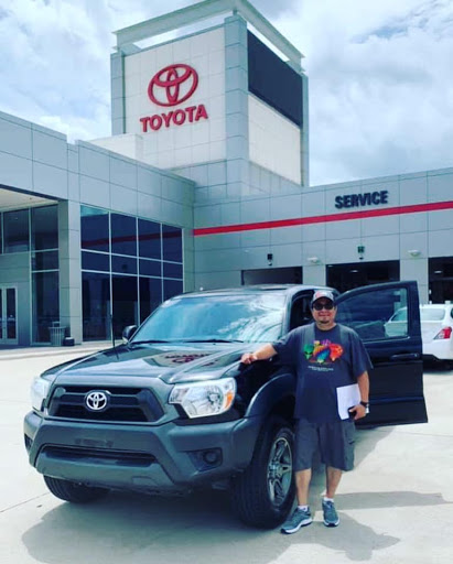 Toyota Dealer «Toyota of Dallas», reviews and photos, 2610 Forest Ln, Dallas, TX 75234, USA