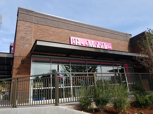 Cell Phone Store «T-Mobile», reviews and photos, 3720 Factoria Blvd SE STE D, Bellevue, WA 98006, USA