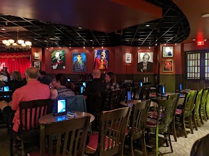 Brad Garretts Comedy Club - photo 100