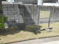 東洋紡績神崎工場跡の碑