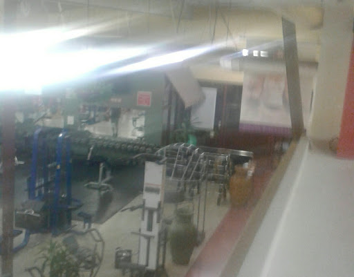 Gym «Powerhouse Gym», reviews and photos, 2075 Broadway, Redwood City, CA 94063, USA