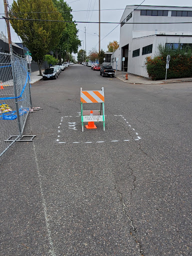 Auto Parts Store «NAPA Auto Parts - Genuine Parts Company», reviews and photos, 730 SE 9th Ave, Portland, OR 97214, USA