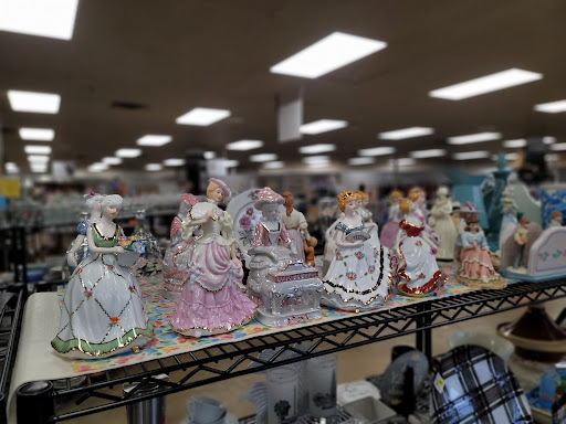 Thrift Store «SPCA Rummage Store», reviews and photos, 199 Zan Rd, Charlottesville, VA 22901, USA