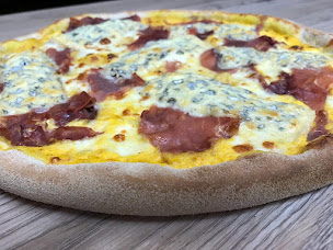 Photo n°6 de Camion Pizza au feu de bois Bretini à Ampuis ()