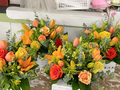 Florist «Country Cousins Flower shop», reviews and photos, 841 E Whittier Blvd, La Habra, CA 90631, USA
