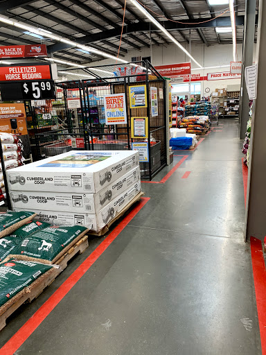 Home Improvement Store «Tractor Supply Co.», reviews and photos, 448 Old Brunerstown Rd, Shelbyville, KY 40065, USA