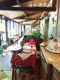 Atmosphère du Restaurant gastronomique Le Relais de la Tour à La Chaussée-Saint-Victor - n°14