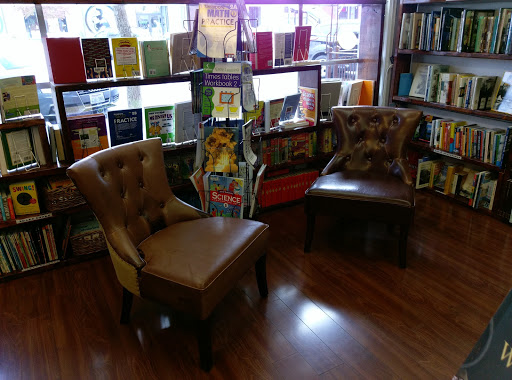 Used Book Store «Bumbershoot Books», reviews and photos, 639 SW 152nd St, Burien, WA 98166, USA