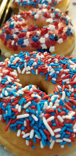 Donut Shop «Daylight Donuts», reviews and photos, 3560 E Court St, Iowa City, IA 52245, USA