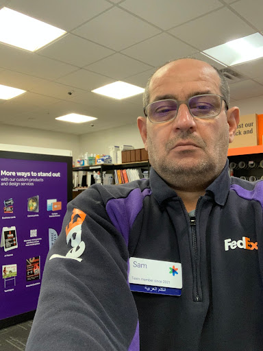 Print Shop «FedEx Office Print & Ship Center», reviews and photos, 29306 Orchard Lake Rd, Farmington Hills, MI 48334, USA